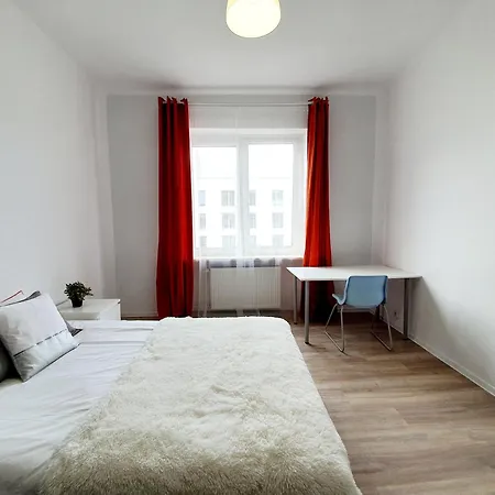 W Centrum Gdyni Swietojanska Homestay *