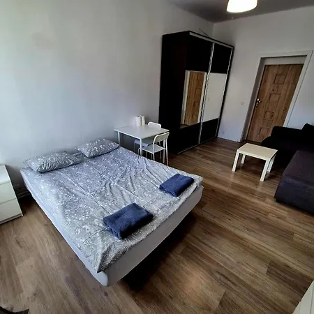 W Centrum Gdyni Swietojanska غدينيا